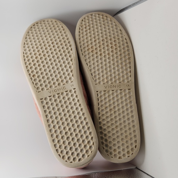 REPOSHING Vionic Pink Jean Suede Sneakers...scuffed and soiled - Picture 8 of 13